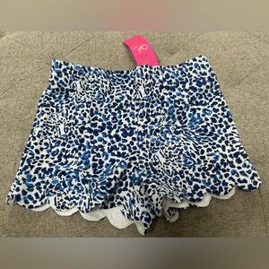 NWT LILLY PULITZER MINI LEVA SHORT RESORT WHITE TWISTED UP SIZE MEDIUM SCALLOP